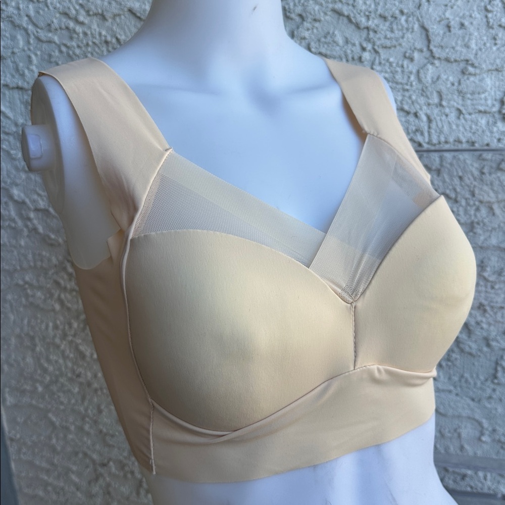 Air Space wireless, seamless push-up bra size 2XL-brand new-never used in a bag.